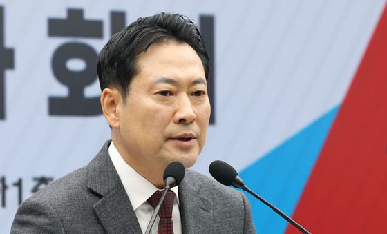 발언하는 장동혁 대표