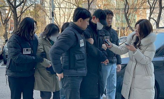 70대 모친 폭행해 숨지게 한 남매, 구속 기로