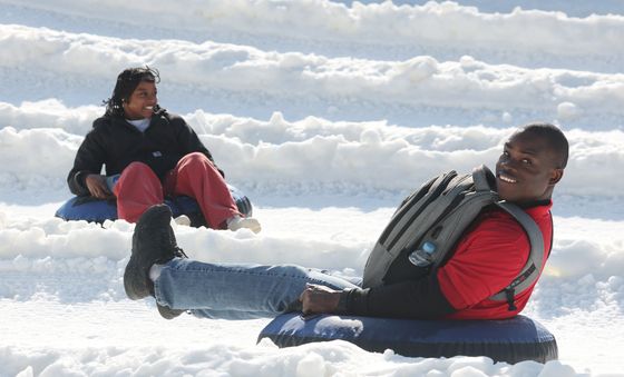 신나는 눈썰매 타고