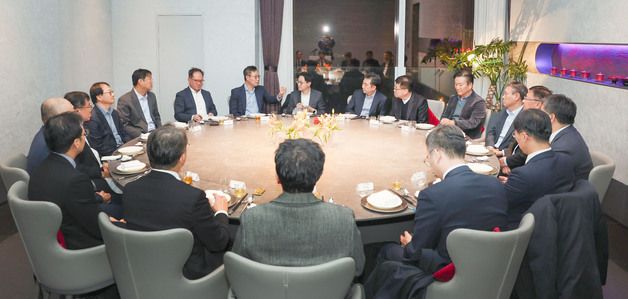 김정관 장관, 중국 베이징 현지 진출기업 간담회