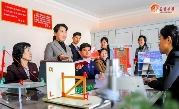 北 "교육토대 강화 위한 12차 전국대학과학연구성과전시회 진행"