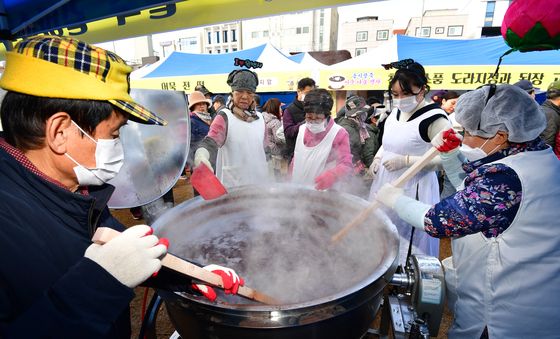 동지 팥죽은 정성입니다