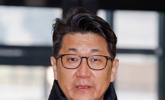 두 번째 참고인 조사 출석하는 문지석 부장검사