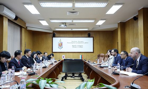 윤호중 장관, 불가리아 내무부 장관 접견