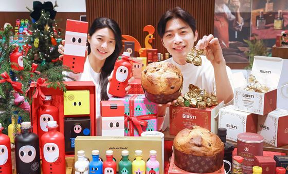 신세계百, 올리브오일&발사믹 크리스마스 한정 상품 판매