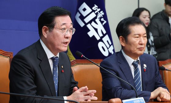 모두발언하는 민홍철