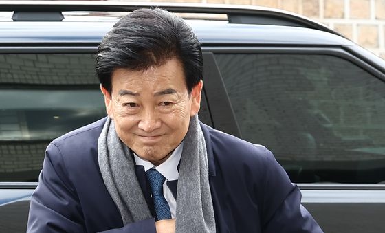 남북관계발전위원회 민간위원 간담회 참석하는 정동영 장관