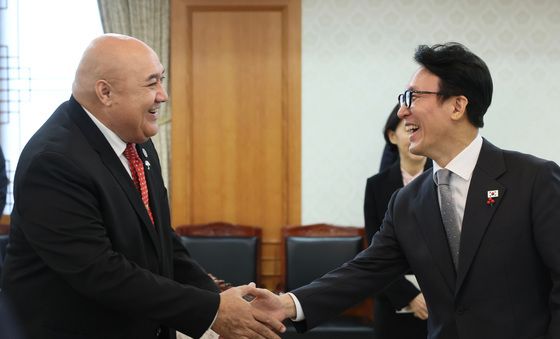 김민석 국무총리, 사이아 마우 피우칼라 WHO 서태평양지역사무처장 접견