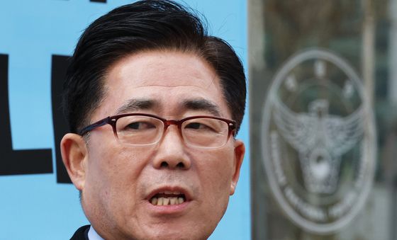 기자회견 갖는 김규환