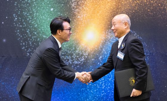 김민석 총리 '사회대개혁 잘 부탁합니다'