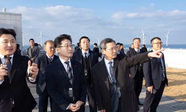 발전단지 살펴보는 이호현 2차관