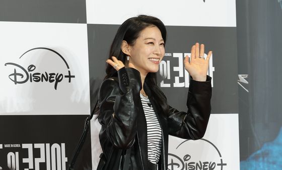 아덴 조, 영화관 온 '케데헌' 루미 본체