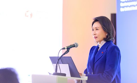 인사말하는 김혜경 여사