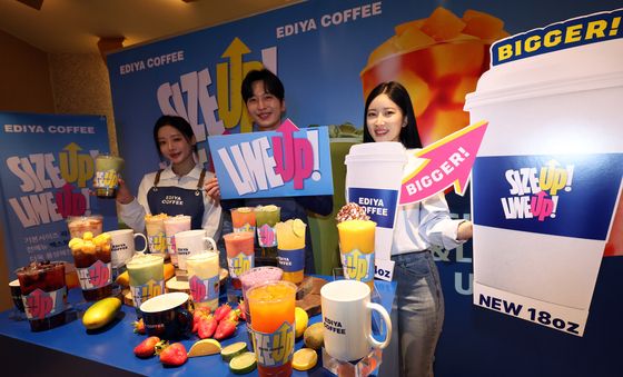 이디야커피, 18온스 기반으로 정비… 메뉴·사이즈 체계 개편