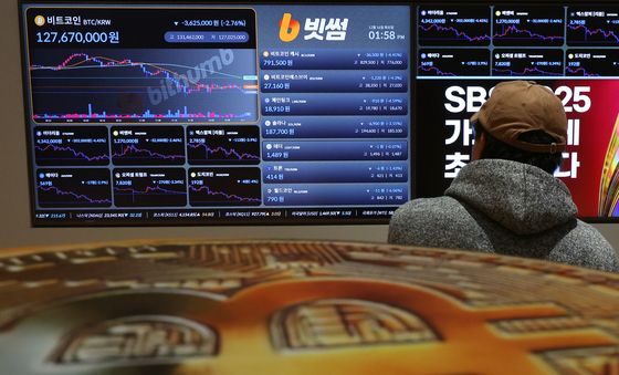 비트코인, 고점 대비 큰 폭 조정에 들어가