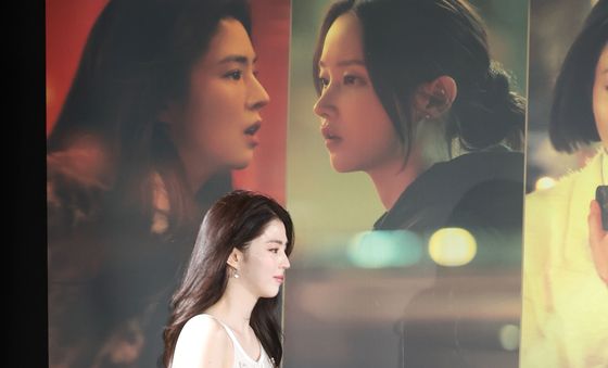 한소희, 순백의 여신