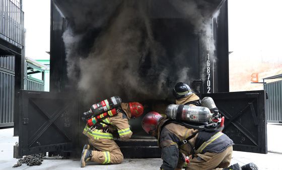 불 두려워하지 않는 소방관