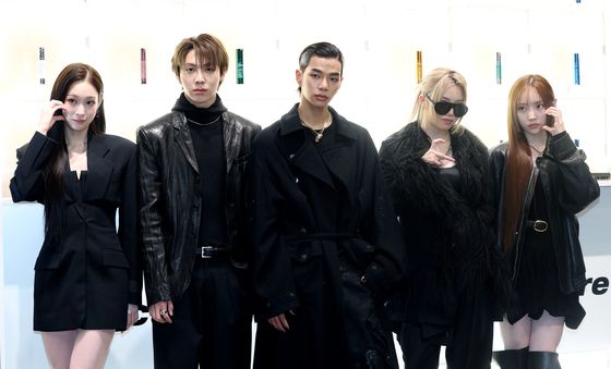 올데이프로젝트, 블랙 카리스마