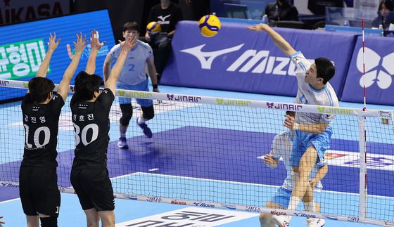 공격하는 정지석