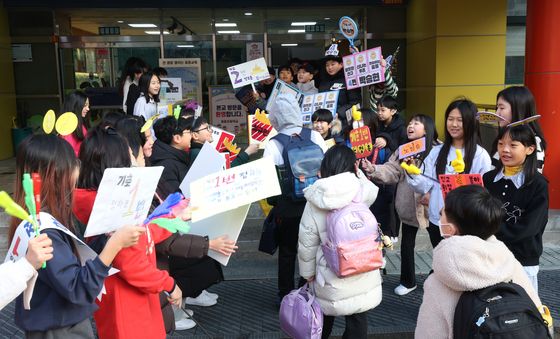 후끈한 선거운동 열기