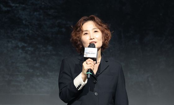 박경림, 제발회 패션은 '흑백'