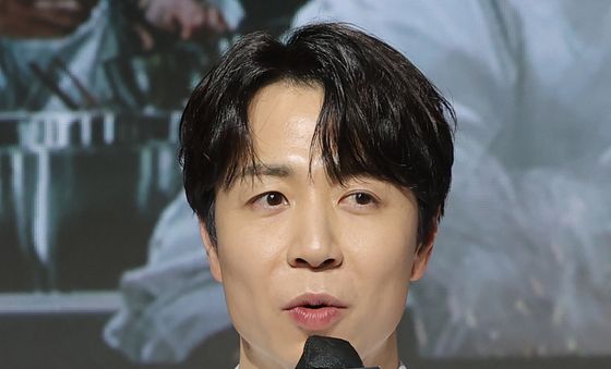 인사말 하는 손종원 셰프