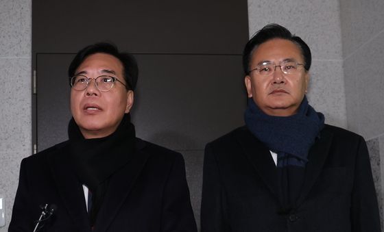 김기현 의원실 압수수색 특검 향해 입장 밝히는 송언석-유상범