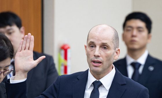 해롤드 로저스 쿠팡 임시 대표, 청문회 선서