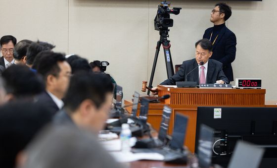 정무위 전체회의 법안 의결