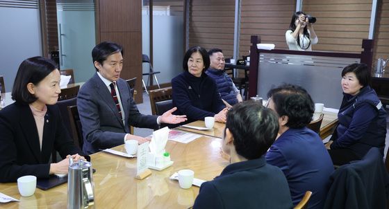 조국 대표, 청소노동자 오찬