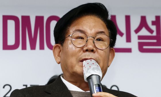 대장~홍대선 DMC역 신설 관련 기자회견하는 박강수 청장