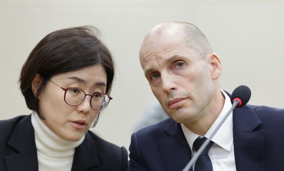 맹탕 된 쿠팡 '통역' 청문회