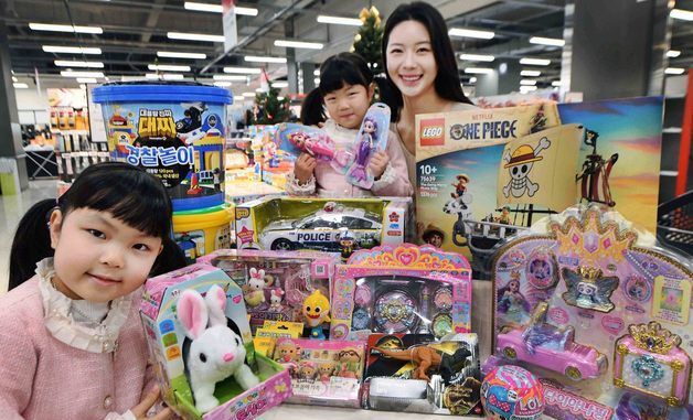 홈플러스, '크리스마스 완구 대전' 진행