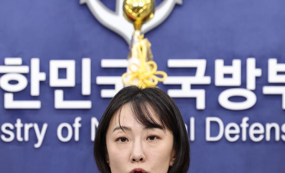 정빛나 국방부 대변인, 정례브리핑