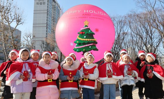 송파구, 더 스피어 미디어아트 상영
