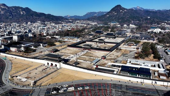 청와대로 이전 후에도 열린 경호로 경복궁 '댕댕런' 가능