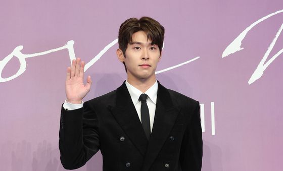 이시우 '러브 미'