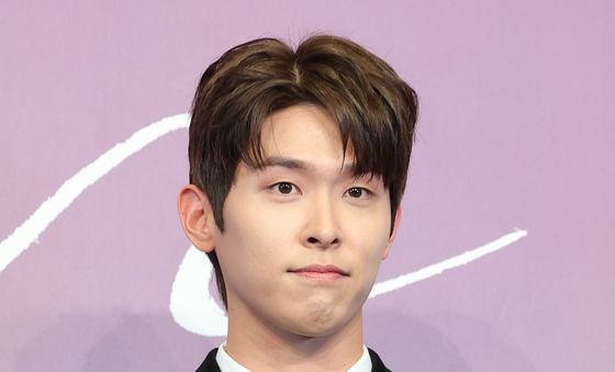 '러브 미' 이시우