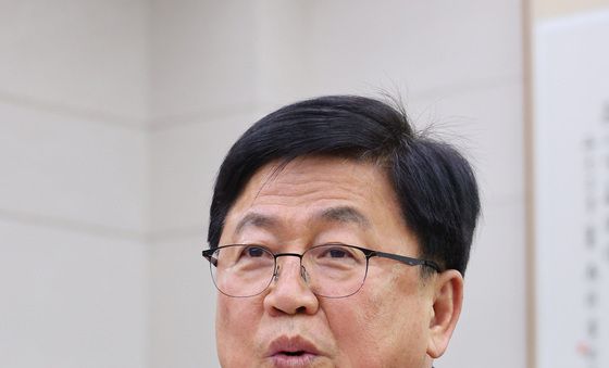 환단고기 관련 질의 답변하는 최교진