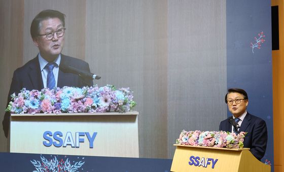 삼성전자 SSAFY 수료식 축사하는 박승희 사장