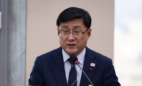 법안의결 인사말하는 김성환 기후에너지환경부 장관