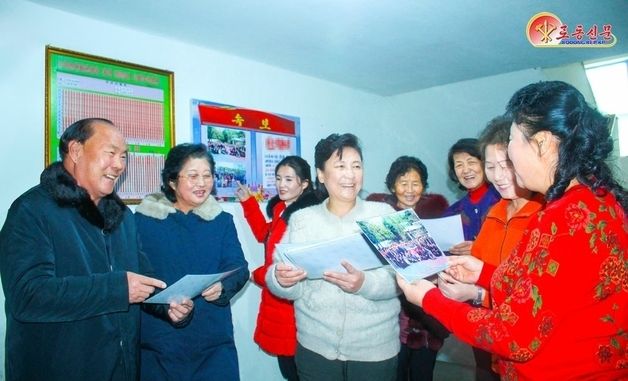 북한 건설장 떠났던 주민들 복귀…사진 보며 '애국심' 고취