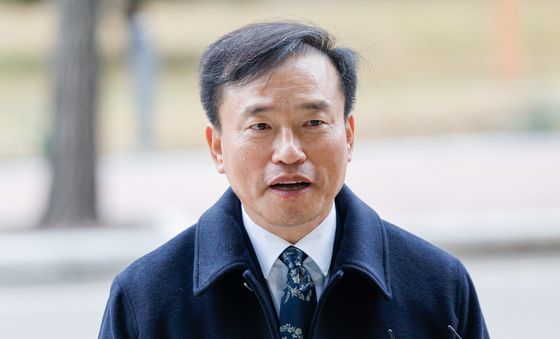 첫 출근 소감 밝히는 김종철 위원장