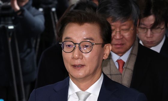 출석하는 전재수 의원