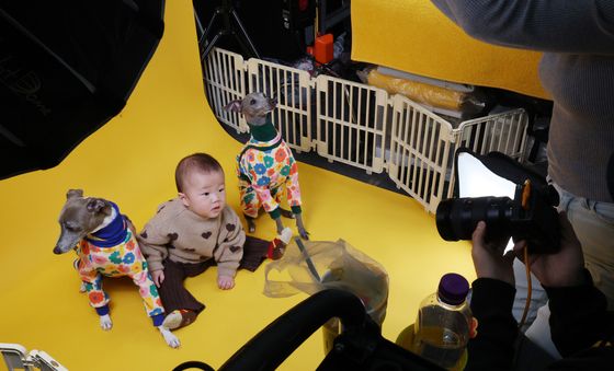 '이쁘게 찍어주세요'