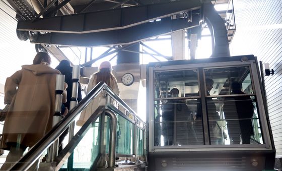 남산 케이블카 '64년 독점' 손 들어준 법원...곤돌라 사업 제동