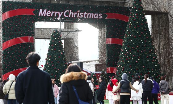 '2025 로맨틱 한강 크리스마스 마켓'
