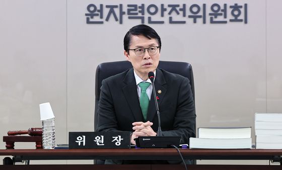 발언하는 최원호 위원장