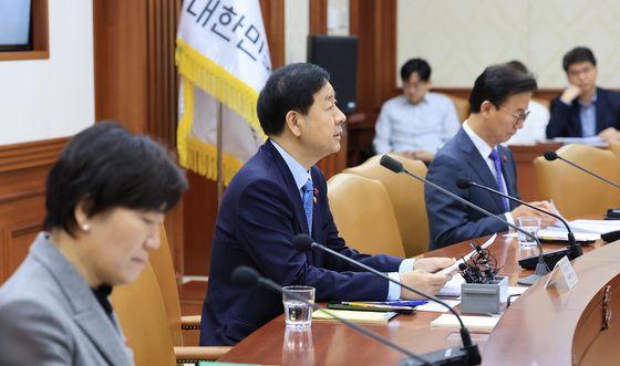 경제관계장관회의 주재하는 구윤철 부총리