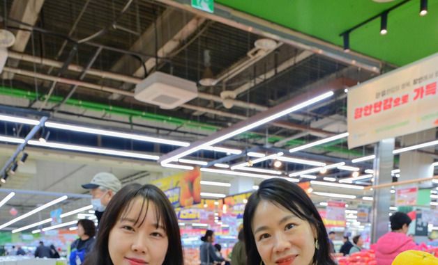 농협유통, 겨울철 감기 예방에 좋은 황금향·유자 만나보세요